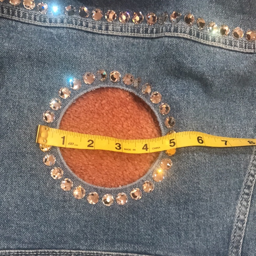 7 for all mankind Jean jacket  with Swarovski element . Watch the video please - Picture 15 of 17